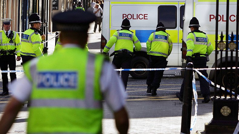 Police cordon off central Edinburgh area over suspicious item