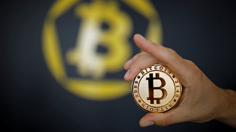 Bitcoin could ‘fork’ itself trying to split into two separate currencies