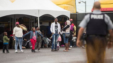 More migrants leave US for Canada, but crossings from Mexico spike
