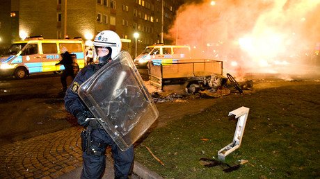 Army in Swedish ghettos? How Europe tries to adapt to migration instead of solving it