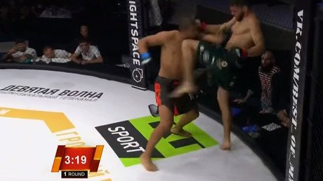 Doctors spend minutes trying to revive MMA fighter after brutal KO (VIDEO)