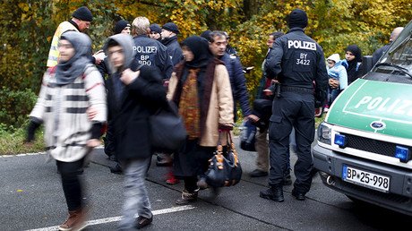 Merkel seeks extension of EU border checks as Brussels aims to abolish it