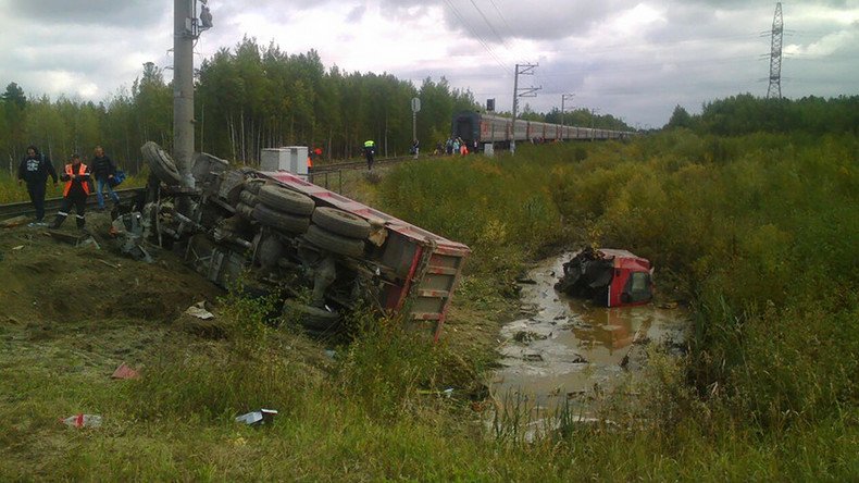 17 injured including children after truck-train collision in Russia (PHOTOS, VIDEO)