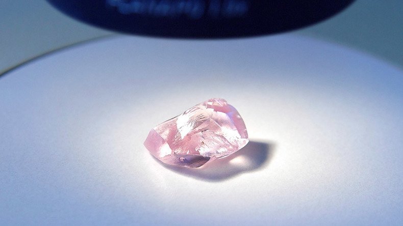 Russia’s Alrosa recovers huge pink diamond