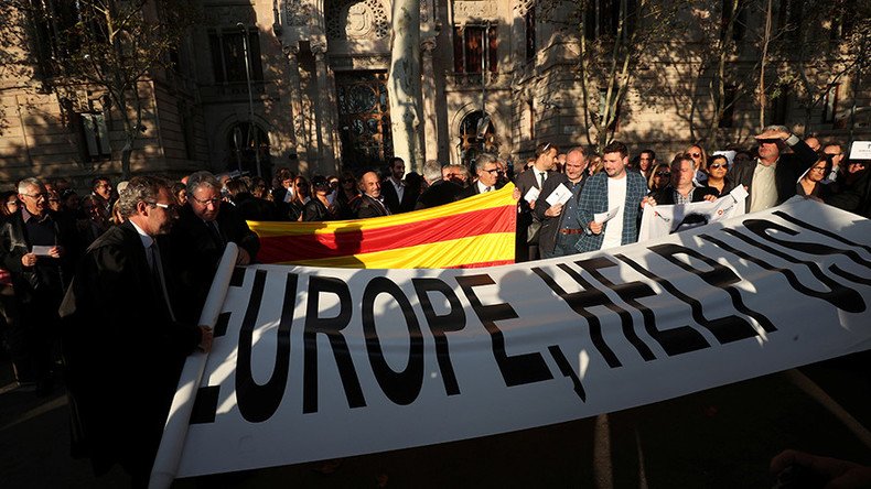 Catalonia urges EU to mediate on independence, ‘secretly prints’ referendum ballots