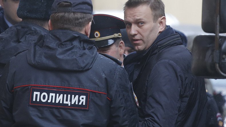 Navalny detained in Moscow over violations of public rallies law