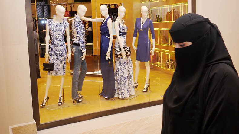 62% of Danes support burqa ban, but law faces opposition from establishment parties