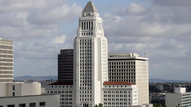 Los Angeles city hall evacuated after bomb threat