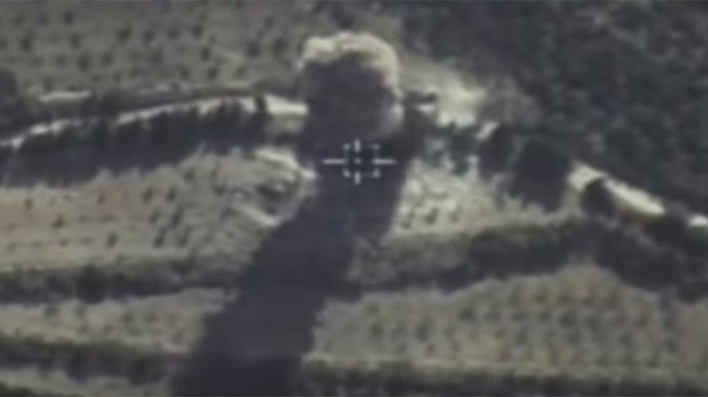 Russian MoD releases footage of airstrikes on terrorists in Syria (VIDEOS)