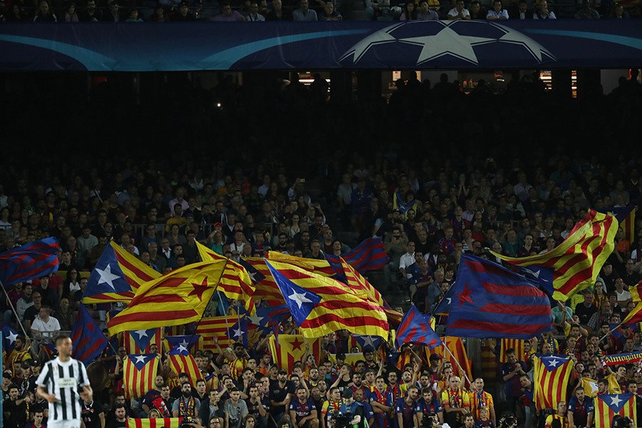 Catalan referendum: How FC Barcelona found themselves at centre of issue -  BBC Sport