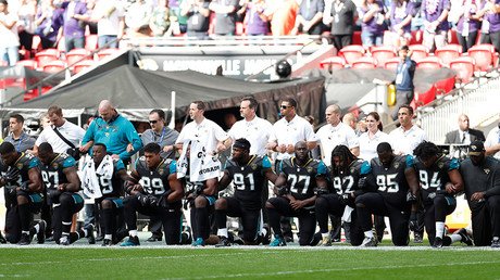 Wave of anthem protests across NFL as Trump clashes with players & owners (VIDEOS, PHOTOS)