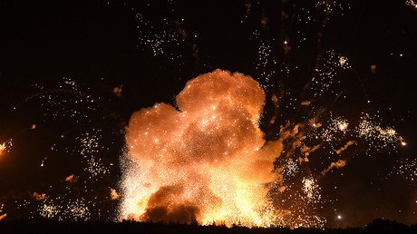 Ukrainian Army warehouse blaze, explosions of rockets & tank munitions force 20,000+ to flee (VIDEO)