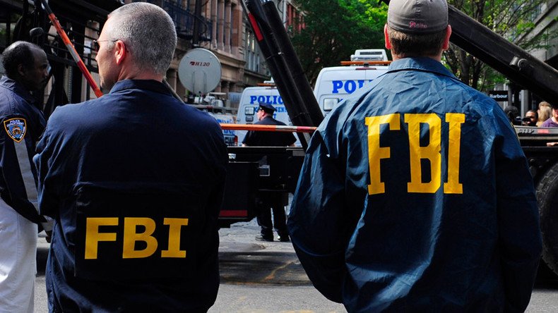 FBI must work undercover with ISIS, even during attacks, to climb group's ranks - criminal attorney 