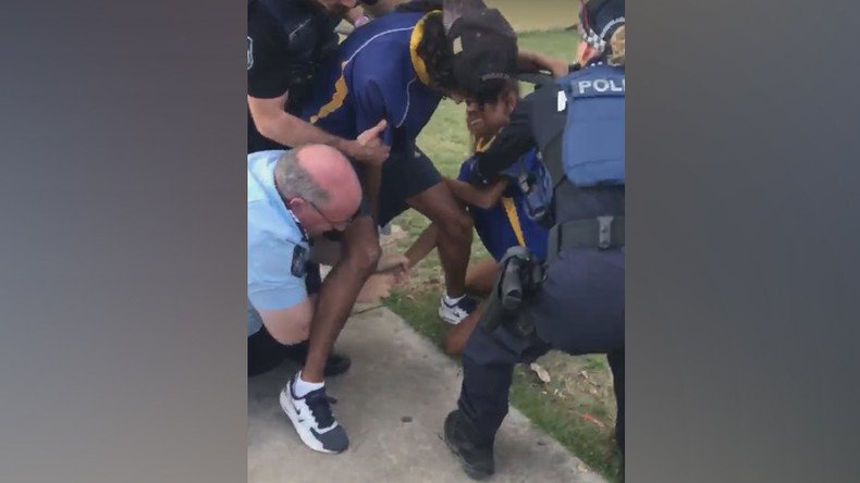 Aussie cop throws schoolgirl to the ground in dramatic footage