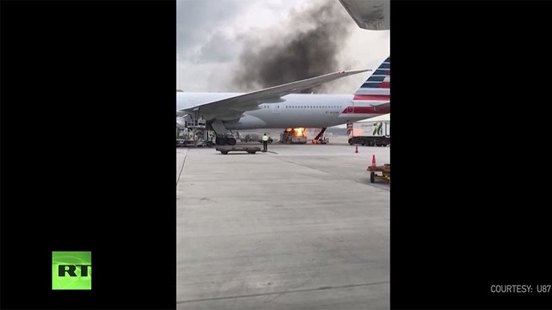 Raging inferno beside American Airlines plane spooks passengers (PHOTOS, VIDEOS)