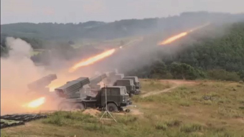 Attack & defense: China holds military drills (VIDEO)
