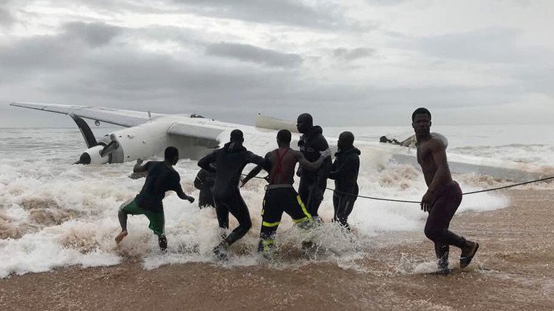 Four dead as French Army plane slams into beach in Ivory Coast (GRAPHIC VIDEO)
