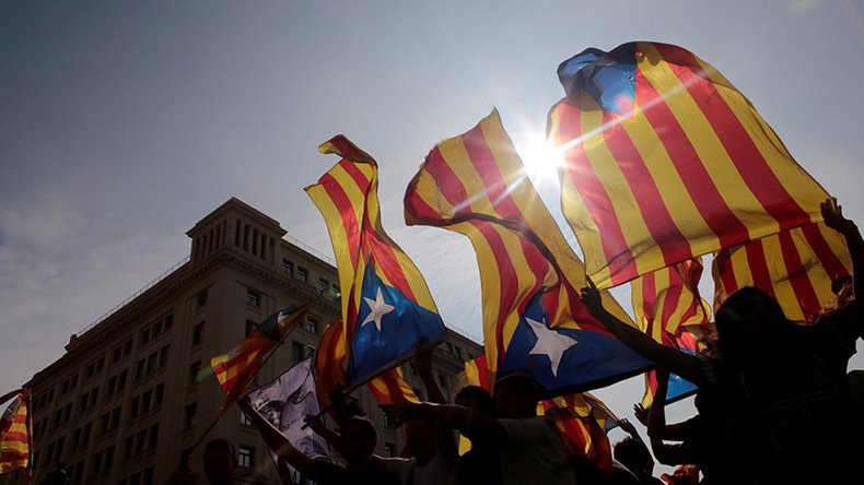 ‘Yes or no?’ Madrid vows to ‘take action’ unless Catalonia clarifies independence declaration