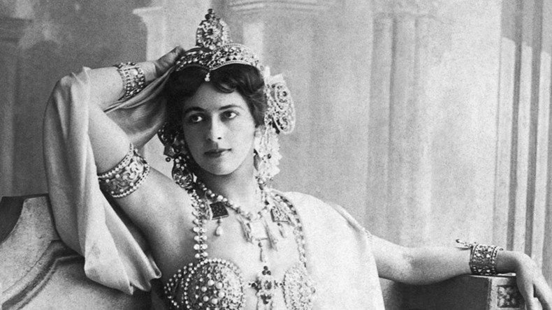 ‘I am ready!’ Final days of Mata Hari as told by Paulo Coelho in real-time #1917LIVE tweets