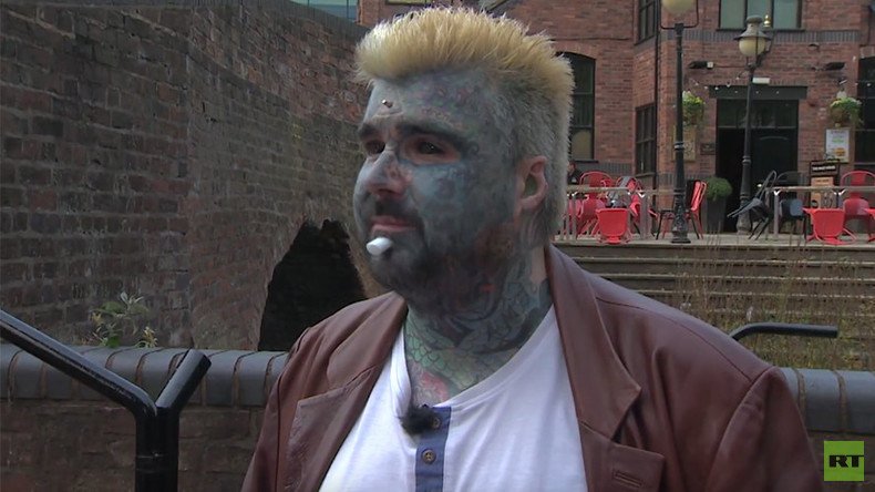 ‘I am not a victim’: Britain’s most tattooed man wants all extreme body mods legalized (VIDEO)