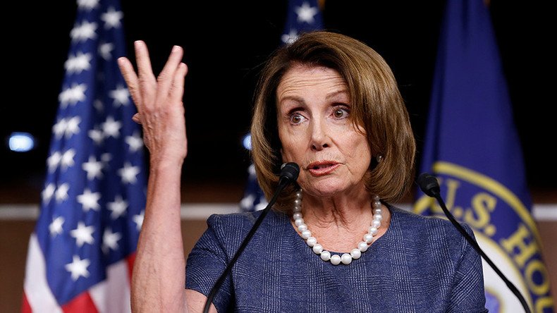 Pelosi cites being a woman as reason not to give up House leadership role
