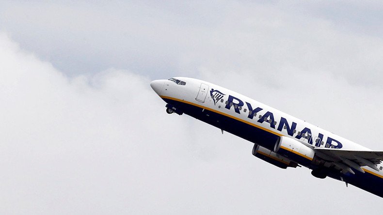 #StormBrian causes nail-biting landing for Ryanair flight (VIDEO)