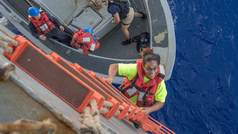 Two women & their dogs saved after months at sea by US Navy (VIDEO)