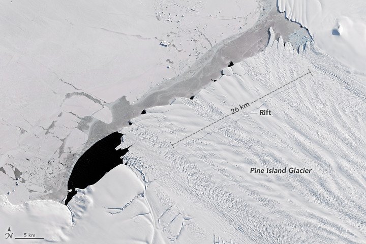 Iceberg the size of Washington DC breaks off Antarctic glacier (PHOTOS ...