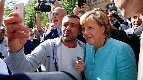 Merkel agrees to limit number of refugees entering Germany