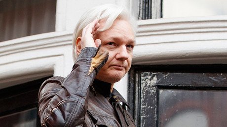Trump ‘data guru’ emailed Assange; so what?