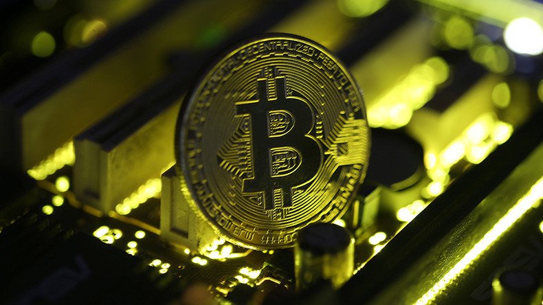 Two records a day: Bitcoin hits $6,600 on plans to launch futures