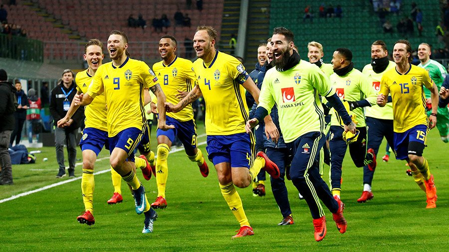 Swede success: Jubilant Swedish footballers destroy TV set during World Cup celebrations (VIDEO)