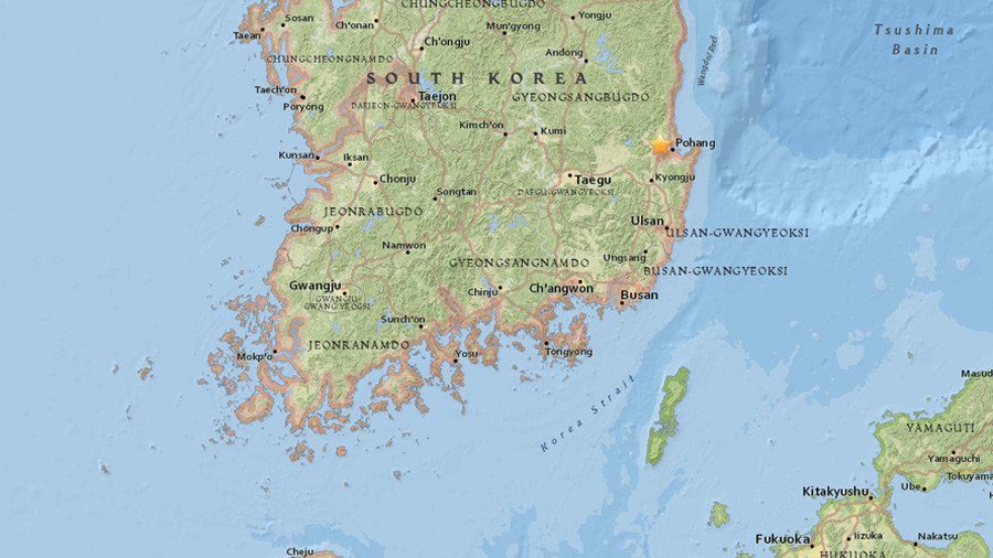 Twin quakes, about 5.4 magnitude, hit off S. Korea's southeastern coast