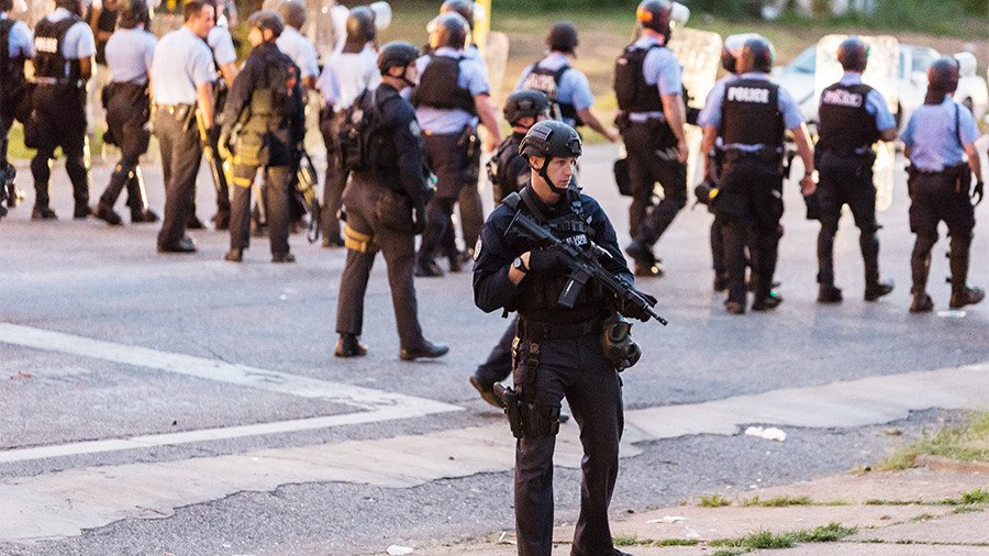 St. Louis police can’t use chemicals on non-violent protesters, judge rules