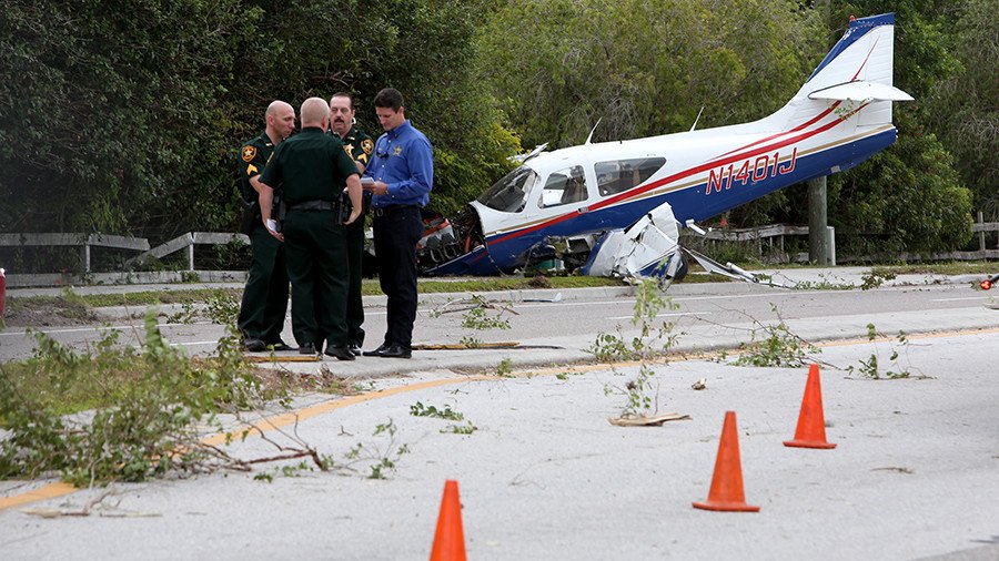 Dramatic dashcam VIDEO captures plane crashing on Florida highway