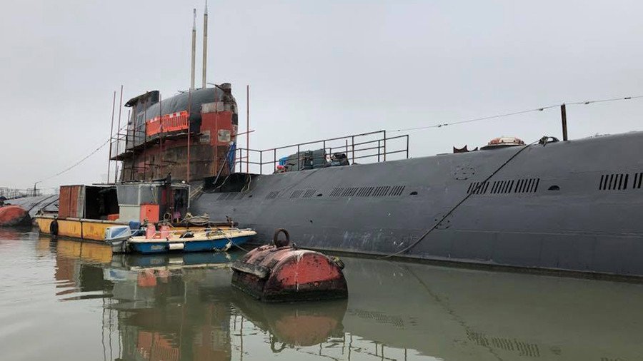 Why has a Cold War-era Soviet submarine surfaced in England’s River Medway? (VIDEO)