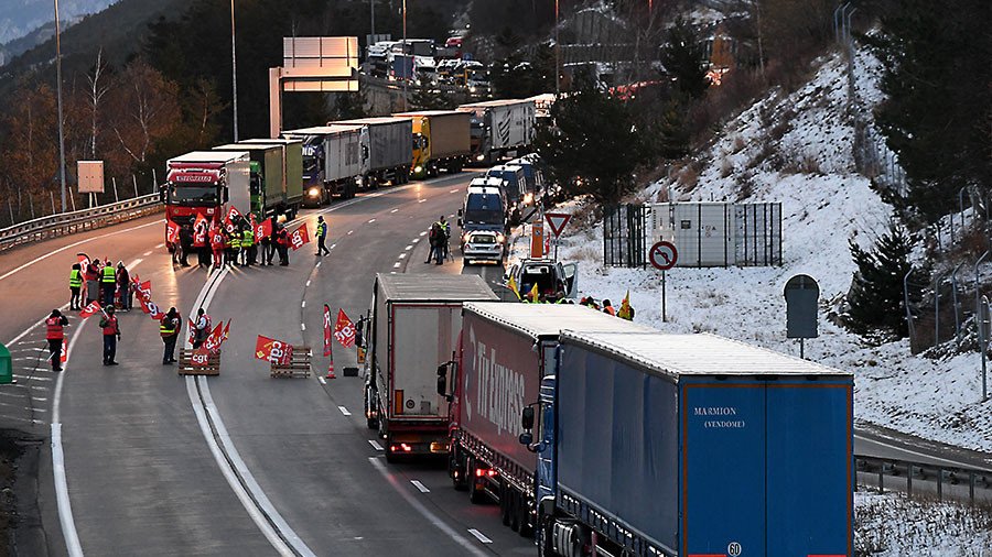 French truckers block borders to protest ‘unfair competition’ from eastern Europeans