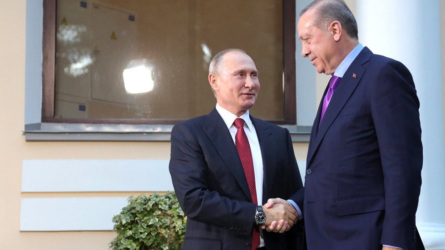No Jeeves: Putin the courteous tips dear guest Erdogan’s chair (VIDEO)