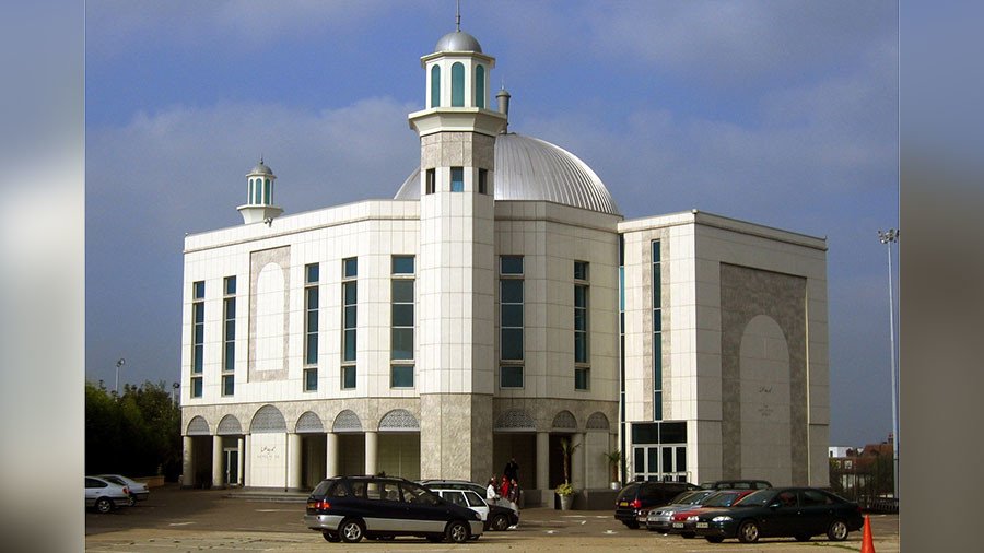 Sectarian war on UK turf: Ahmadi mosques introduce extra security to stop terrorist attacks