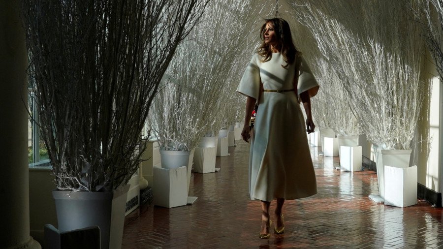 Melania Trump’s Christmas ‘vision’ is more frightening than festive (PHOTO, VIDEO)