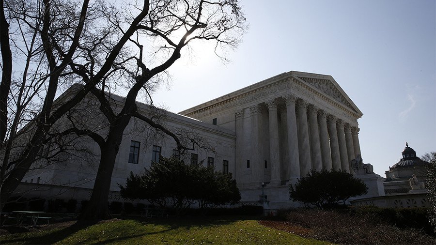 Supreme Court justices signal in favor of cell phone privacy