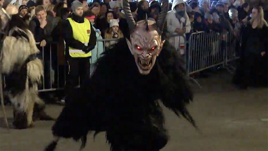 Demons banished from Vienna during creepy festival (VIDEO)