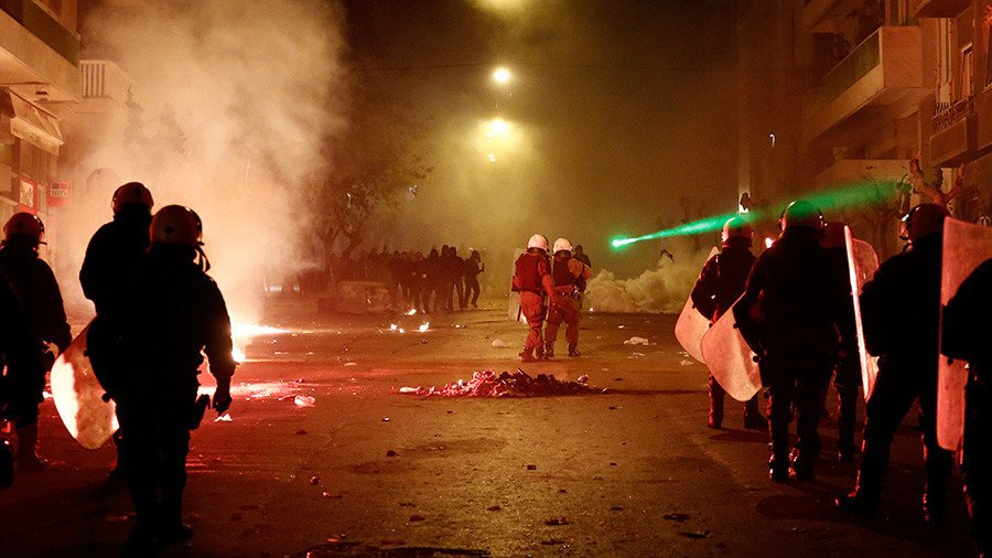 Violent clashes in Athens as protesters mark anniversary of police killing of teen (PHOTOS, VIDEO)