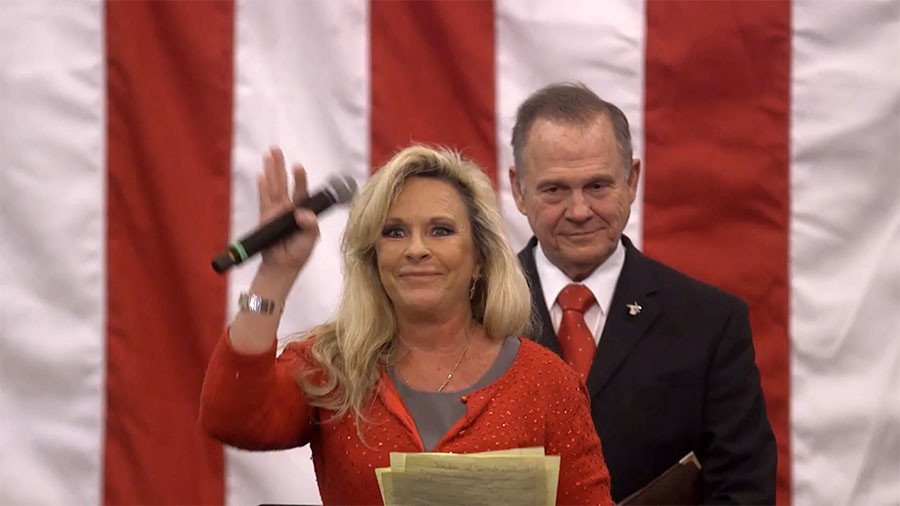 ‘Our lawyer’s a Jew’ – Roy Moore's wife insists family isn’t anti-Semitic (VIDEO)