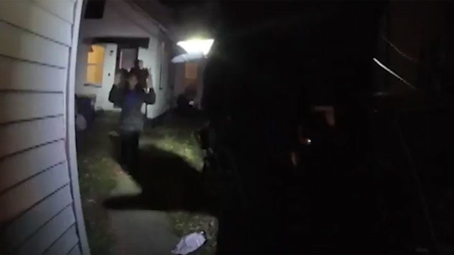 11yo girl handcuffed, held at gunpoint by Michigan police (VIDEO)