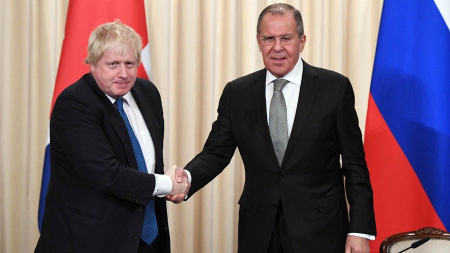 Russian & UK foreign ministers talk up need for World Cup security cooperation 