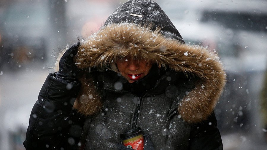 Let it snow! Time lapse captures record-breaking snow storm (VIDEO)