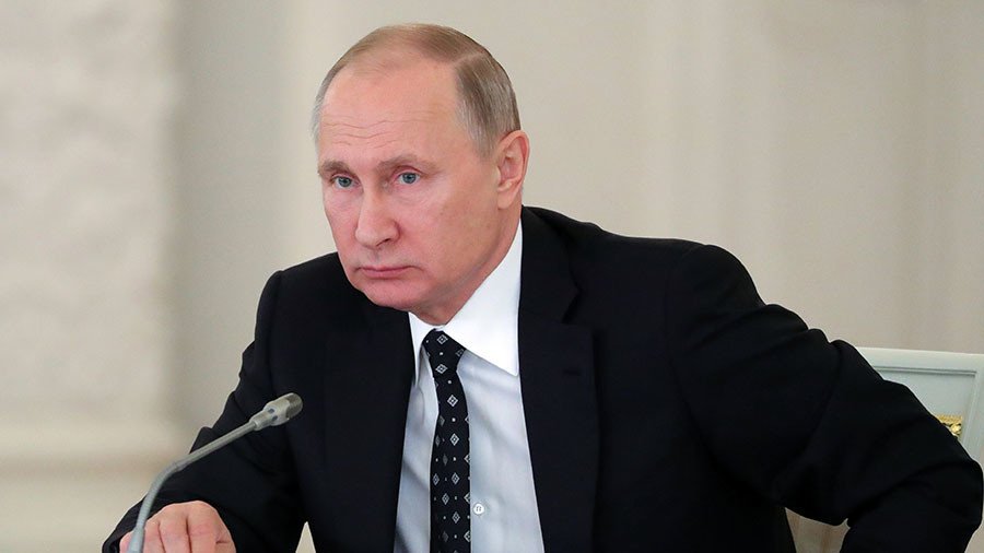 Life imprisonment for terrorist recruiters: Putin greenlights tougher law on extremism