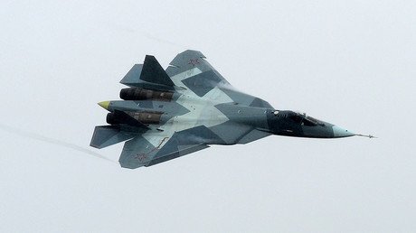 Russian Su-57s in 60 seconds: Cutting-edge fighters perform head-spinning stunts (VIDEO)