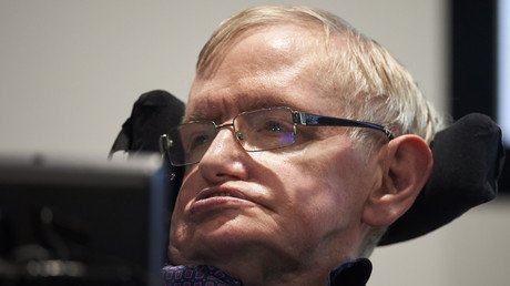 Stephen Hawking joins lawsuit against Tories to defend NHS from ‘privatization’ 